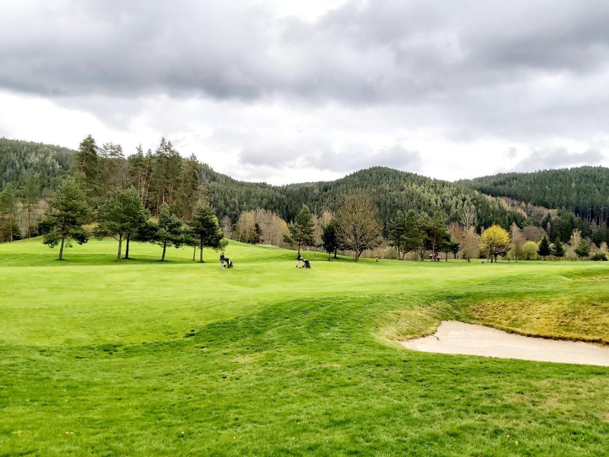 Penzion U Golfu Karlovy Vary Exteriér fotografie