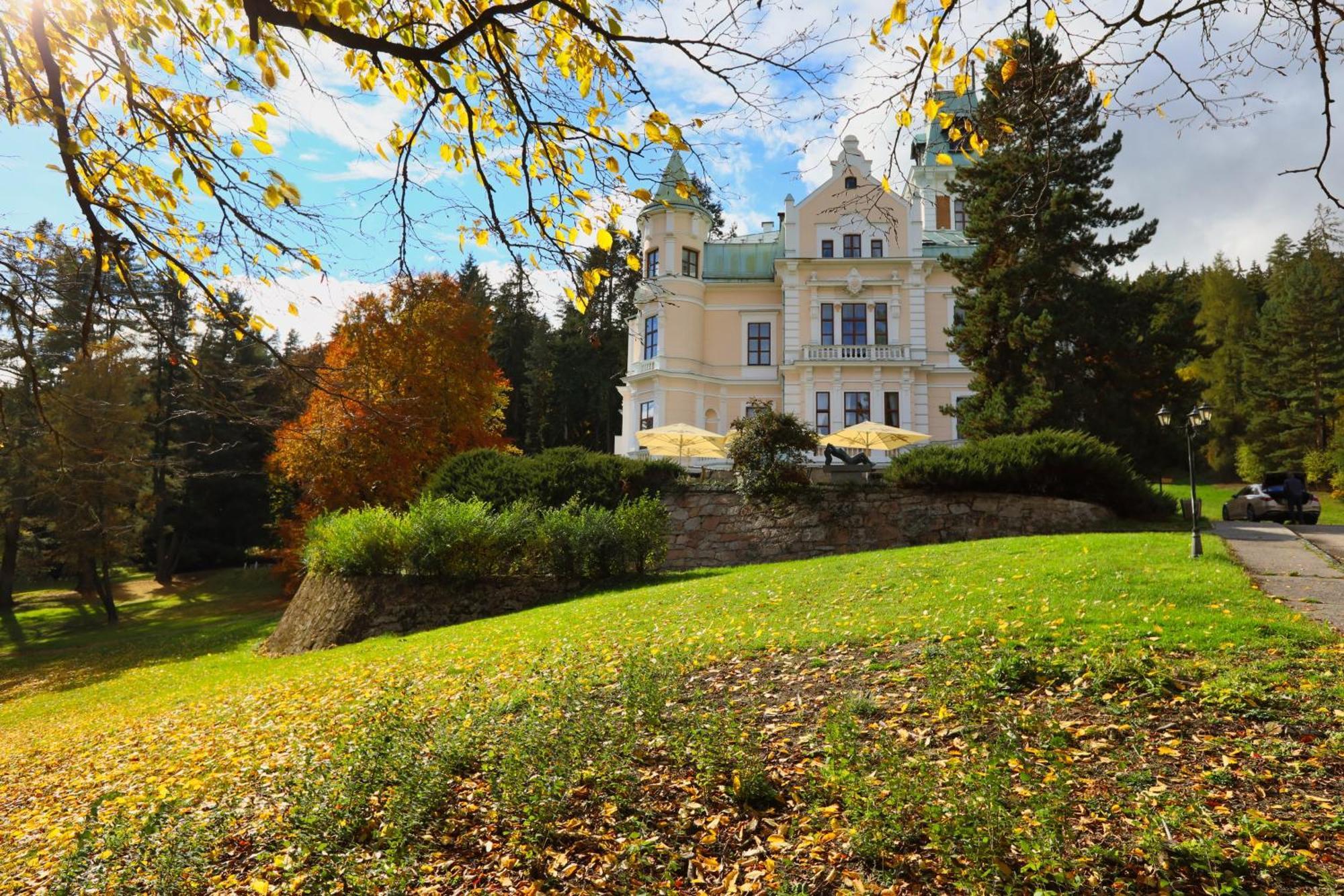 Penzion U Golfu Karlovy Vary Exteriér fotografie