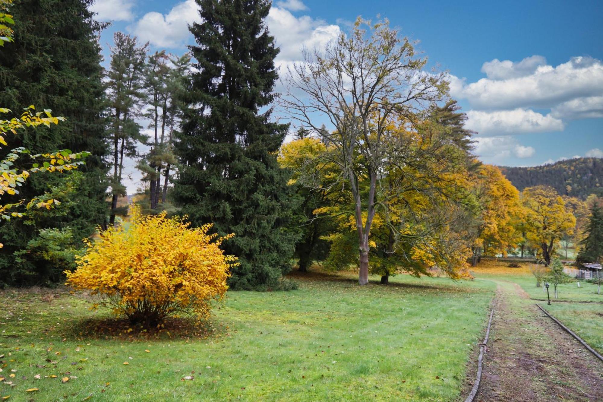 Penzion U Golfu Karlovy Vary Exteriér fotografie