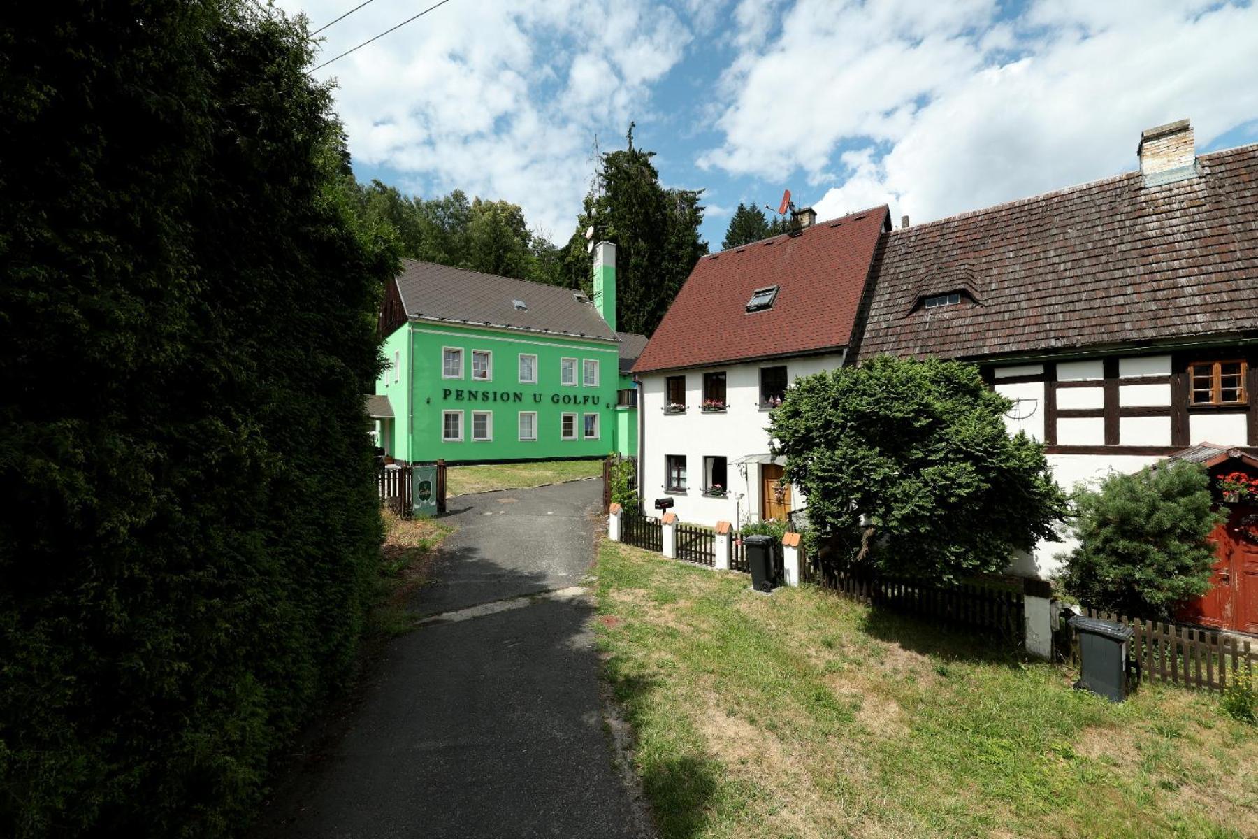 Penzion U Golfu Karlovy Vary Exteriér fotografie