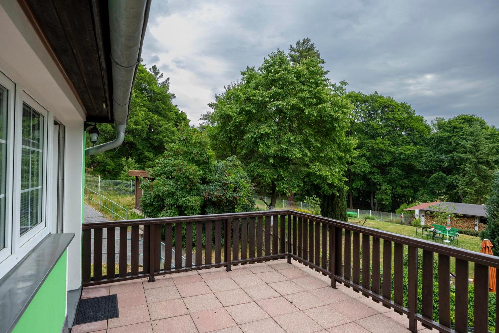 Penzion U Golfu Karlovy Vary Exteriér fotografie