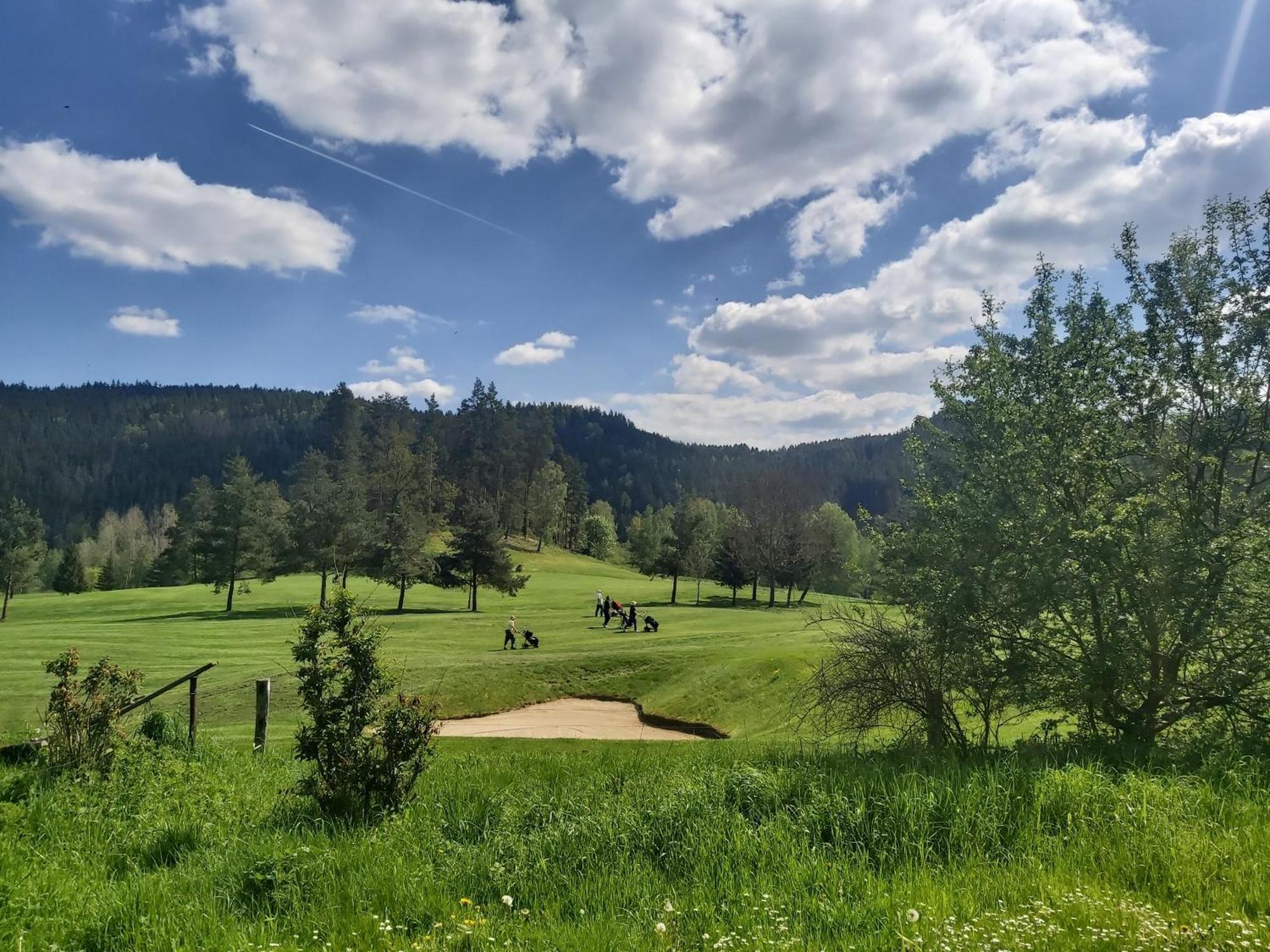 Penzion U Golfu Karlovy Vary Exteriér fotografie